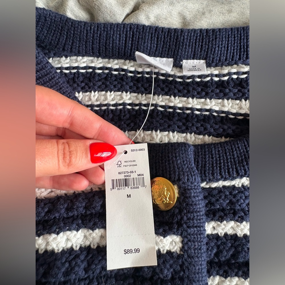 NWT Gap women’s sweater jacket - Picture 3 of 5